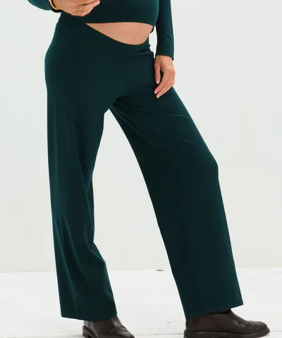Bump City HATCH: The Softsculpt Knit Celeste Pant (Pine)