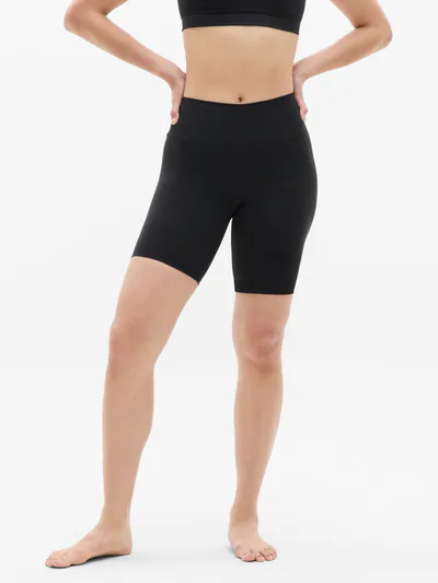 Athleta Transcend High Rise 7" Short