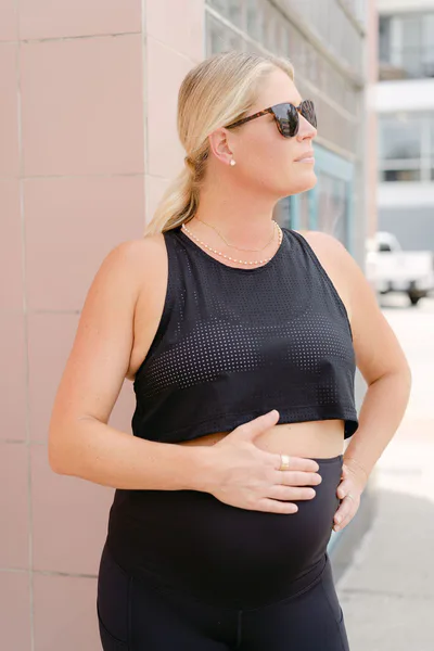 duoFit Maternity Activewear Bumpin' Black Crop