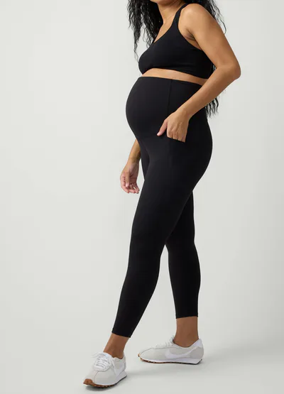 Ingrid & Isabel The Performance All Stage Maternity Black Pocket Active Legging