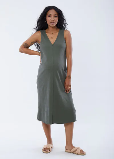 Ingrid & Isabel The Always On Maternity V Neck Midi Column Dress