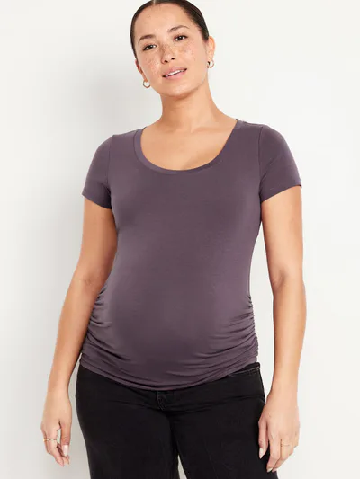 Old Navy Maternity Scoop-Neck T-Shirt