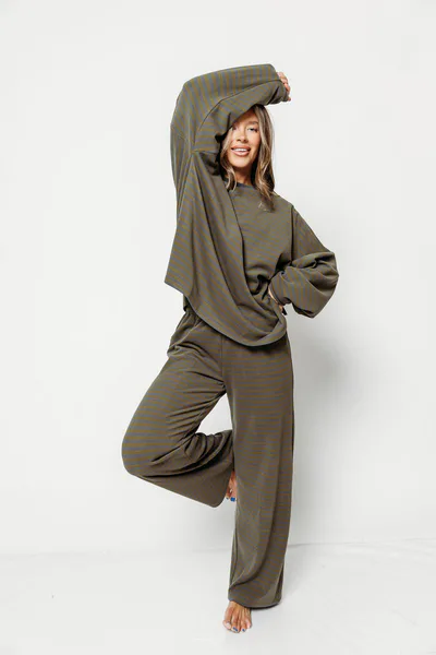 Worth Collective Campbell Fleece Lounge Pants in Olive/Grey