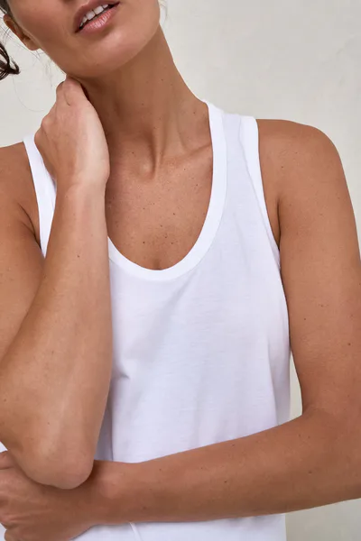 Bae the Label The Weekend Scoop Tank - White*