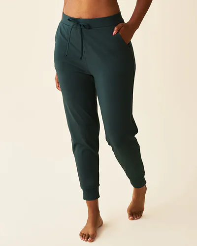 Kindred Bravely Brushed Bamboo Maternity & Postpartum Jogger | Evergreen