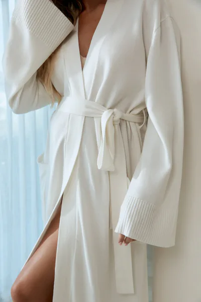 Legoe Heritage Unwind Robe (Ecru)