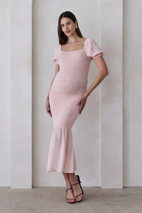 Midi Dresses style preview