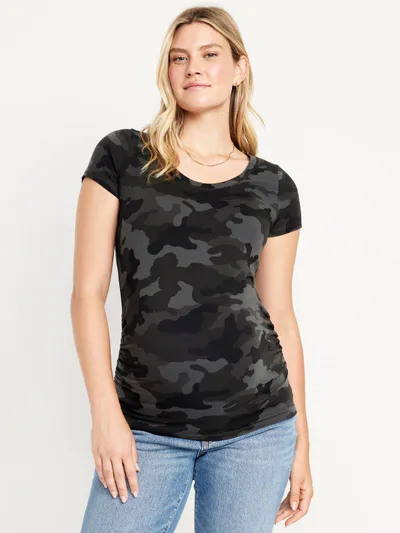 Old Navy Maternity Scoop-Neck T-Shirt
