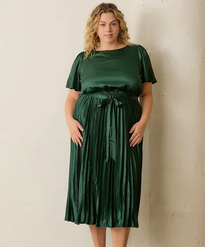 Bump City The Isabella Plus Dress