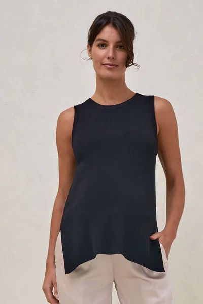 Bae the Label Up And Over Longline Tank - Black*