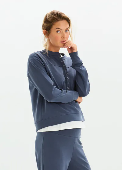 HATCH The Cloudease Travel Nursing Pullover