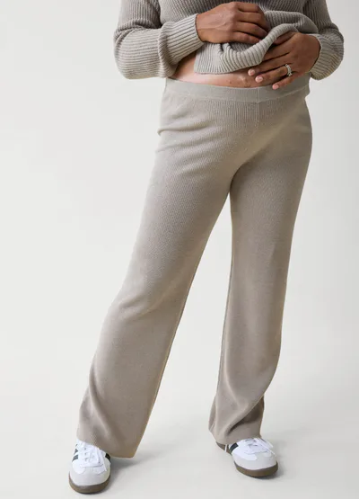 Ingrid & Isabel The Stay Cozy Maternity + Postpartum Sweater Pant Taupe