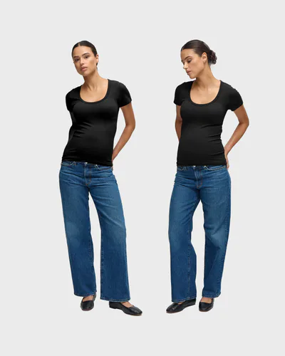 Ingrid & Isabel Seamless Maternity Rib Short Sleeve Crew Tee 2 Pack Bundle