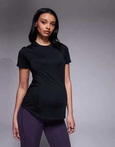 ASOS 4505 Maternity Icon active quick dry performance T-shirt in black