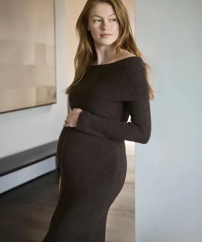 Bump City The Tyla Off Shoulder Knit Dress (Chocolate)