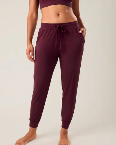 Kindred Bravely Ultralight Sleep & Lounge Jogger | Deep Burgundy