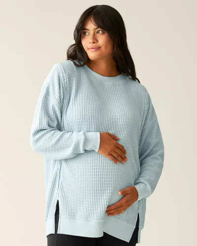 Kindred Bravely Joelle Thermal Maternity & Nursing Top | Powder Blue