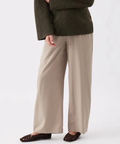 Bump City The Sloane Wide Leg Tencel Pant (Taupe)